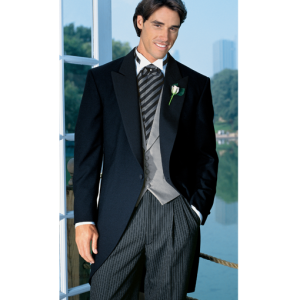 Chaps Ralph Lauren Black Cutaway