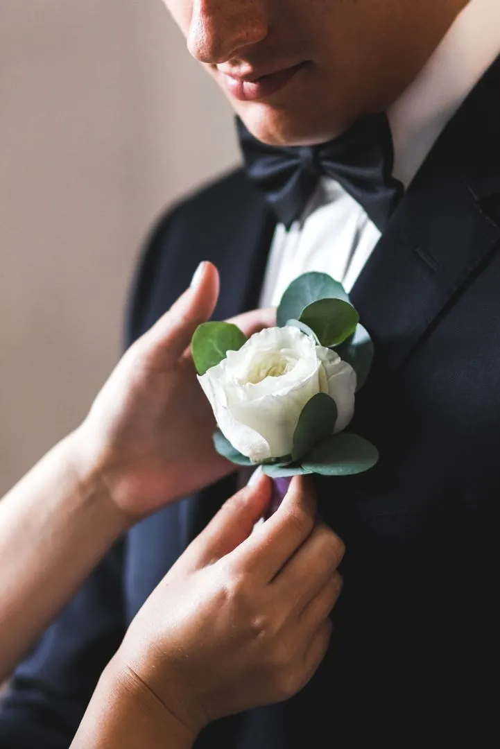 preparations-for-the-wedding-the-bride-helps-the-2024-09-20-16-57-43-utc_result